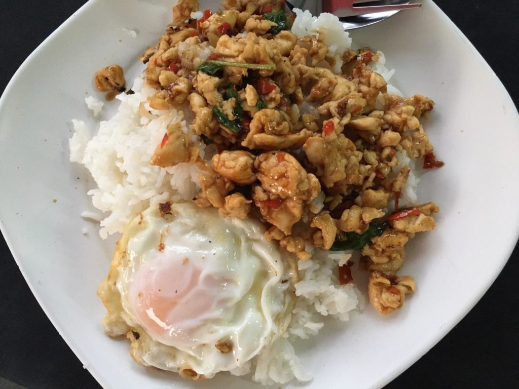 pad-gra-prow-recipe-famous-thai-street-food-thai-cuisine